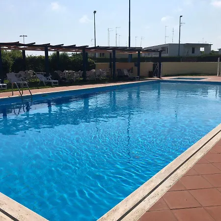 בית נופש Con Piscina 13 *