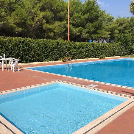 בית נופש Con Piscina 13