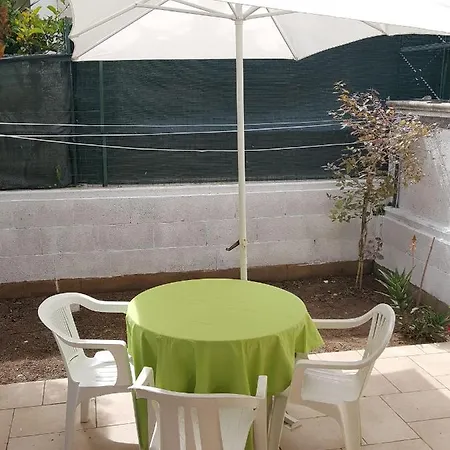 בית נופש Con Piscina 13 *