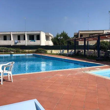 Con Piscina 13 * Torre dell'Orso